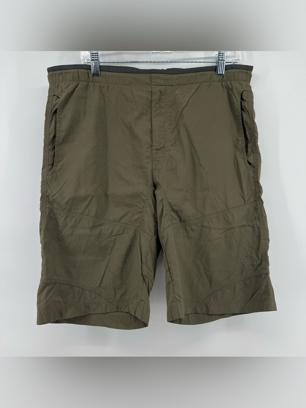 The North Face Shorts Men’s Medium Long Green Trail Hiking 2008 Red Label